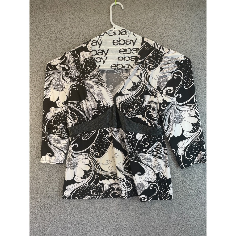 Cato Shirt Womens Large‎  V-Neck